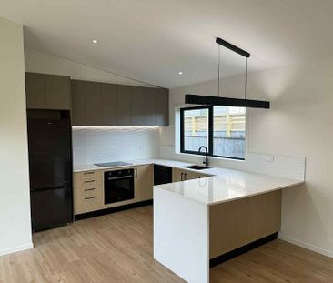 New build by the beach - Photo 1
