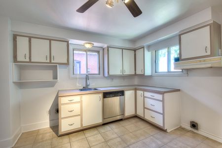 7269 6e Avenue - Photo 5
