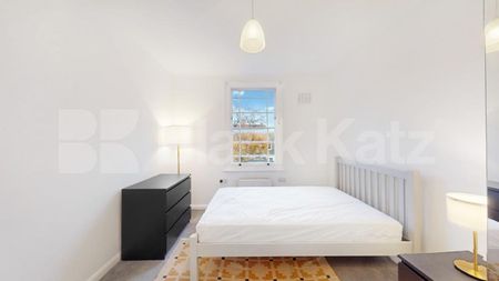 Exceptional Four-Bed Home with Refined Interiors & Outdoor Spaces - Photo 3