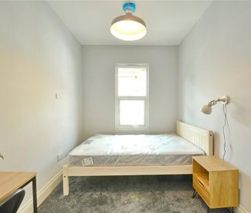 5 bedroom end of terrace house to rent - Photo 6