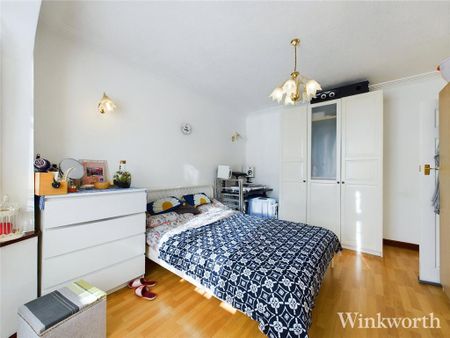 3 bedroom semi-detached house to rent - Photo 4