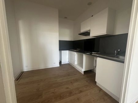 Location Appartement 2 pièces 46m² STE FOY LA GRANDE 33220 - Photo 4