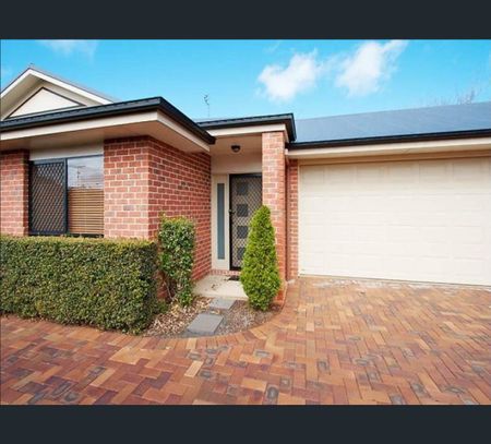 Room A 116 Water Street, South Toowoomba, Qld 4350 - Photo 2