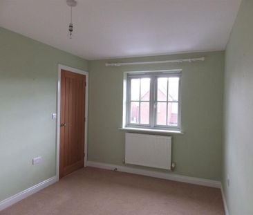 4 bedroom detached house to rent - Photo 4