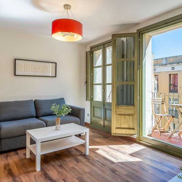 Lovely Apartment with a Balcony in the Gothic Quarter - Foto 1