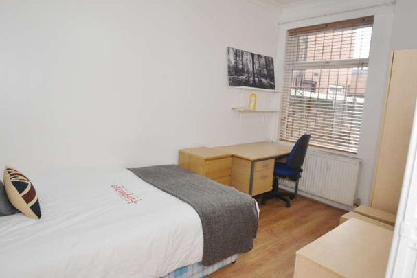 Standish Road, Fallowfield, Manchester, M14 - Photo 1