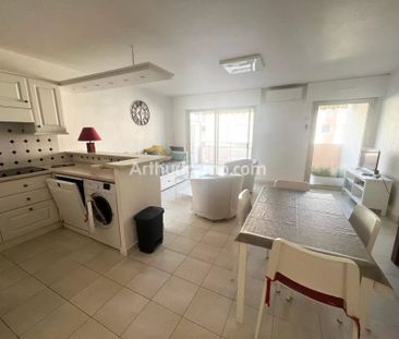 Location Appartement 2 pièces 52 m2 à Sainte-Maxime - Photo 3