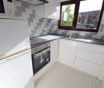 1d Stranmillis Court, BT95EU, Belfast - Photo 3