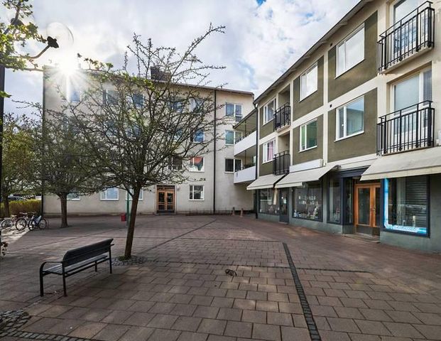 Rotsunda torg 1 - Foto 1