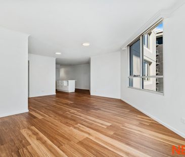 Sophisticated Urban Living in the Heart of Canberra - Photo 1
