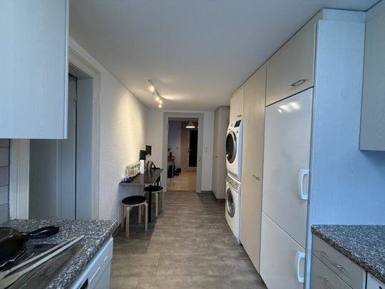 Attractive 4.5-room apartment near the university – rentable for a limited time - Photo 1