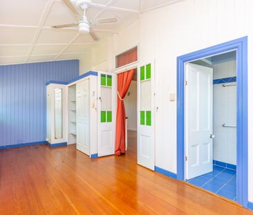 1 Louis Street, Redcliffe QLD 4020 - House For Rent - $650 | Domain - Photo 2