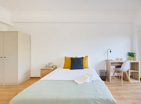 Alameda das Linhas de Torres, Lisbon, Lisbon 1750-248 - Photo 5