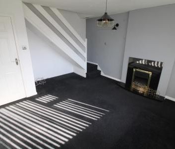 The Grange, Staffordshire, Burton upon Trent, DE14 - Photo 2