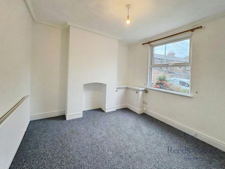 3 bedroom end of terrace house to rent - Photo 5