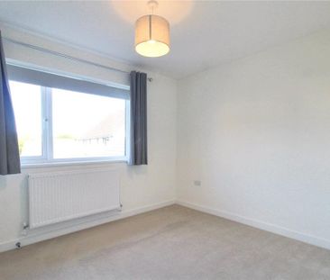 2 bedroom semi-detached house to rent - Photo 4