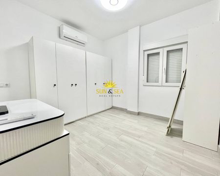 FOUR-BEDROOM VILLA – PILAR DE LA HORADADA - Photo 5