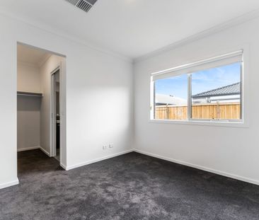 **RECEIVE ONE MONTH FREE RENT, ASK US HOW! Brand-New 4-Bedroom Home... - Photo 5