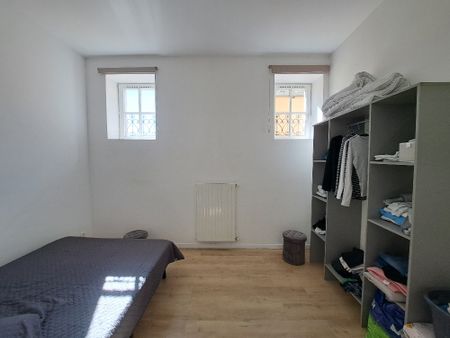 Location Appartement 3 pièces 72m² - Photo 2