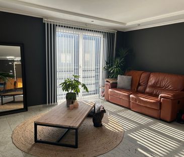 Appartement te huur - Photo 1