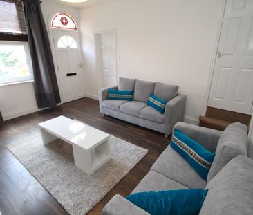 3 bedroom terraced house to rent - Photo 1