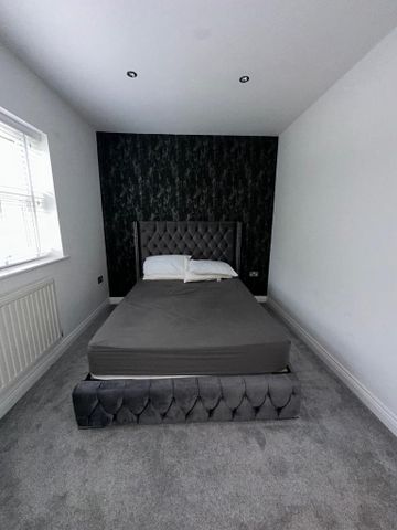 4 bedroom detached house to rent - Photo 5