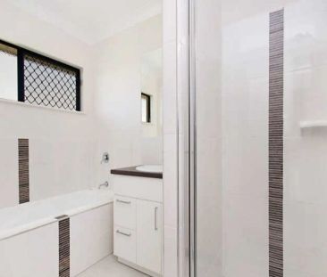 4 bedrooms with room to move! - Photo 4