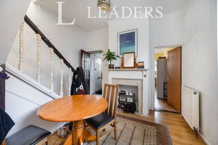 4 bedroom house to rent - Photo 3