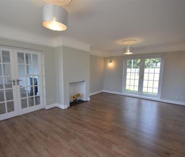 4 bedroom detached house to rent - Photo 5