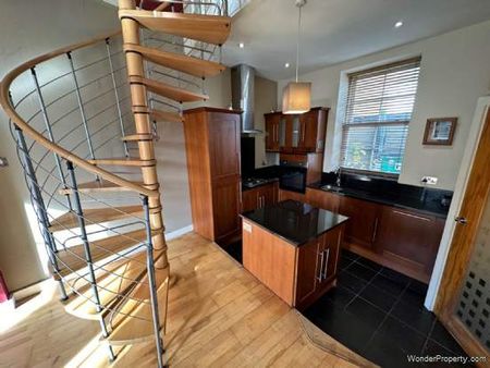 2 bedroom property to rent in Rossendale - Photo 5