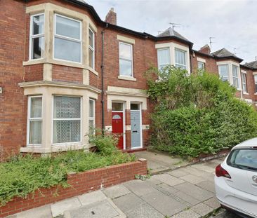 2 bedroom Flat to rent in Sandringham Road, South Gosforth, Newcast... - Photo 2