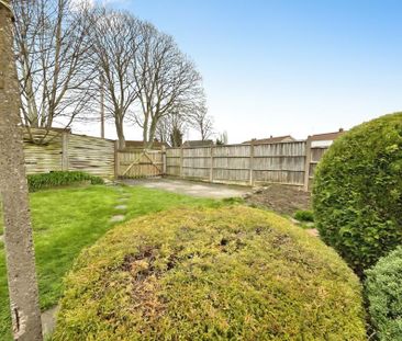 Springfield Avenue, Rugeley, WS15 - Photo 3