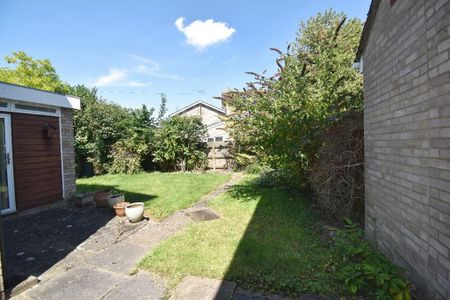 3 bedroom detached house to rent - Photo 4