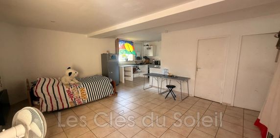 Location appartement 2 pièces 45 m² Toulon - Photo 2