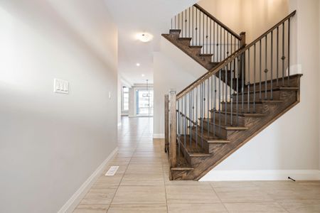 For Lease - 3 Grundy Crescent, East Luther Grand Valley, Ontario - Photo 2