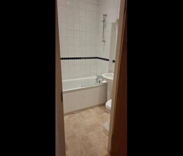 Studio Flat, Finchley Road, NW11 - Photo 6