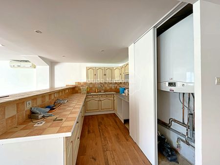 Location Maison 7 pièces 187m² - Photo 4