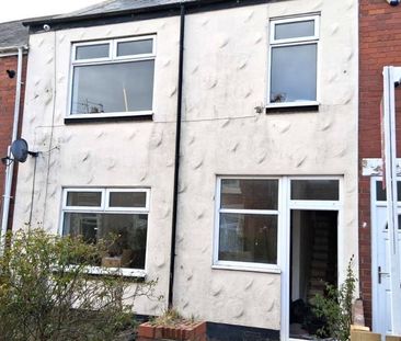 4 bedroom terraced house to rent - Photo 1