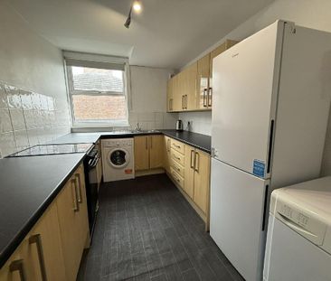 4 bedroom house to rent - Photo 3