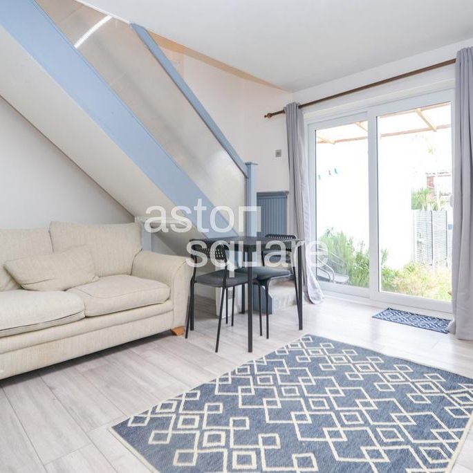 2 bedroom maisonette to rent - Photo 1