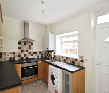 2 bedroom terraced house to rent - Photo 5