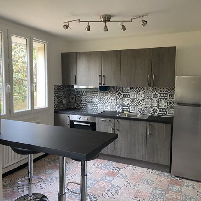 Location Appartement 2 pièces 40m² ROANNE 42300 - Photo 1