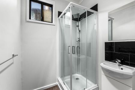 Fully Furnished Studio - Available Now - Photo 4