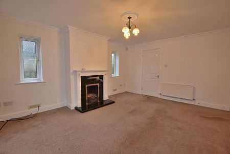 3 bedroom detached bungalow to rent - Photo 2