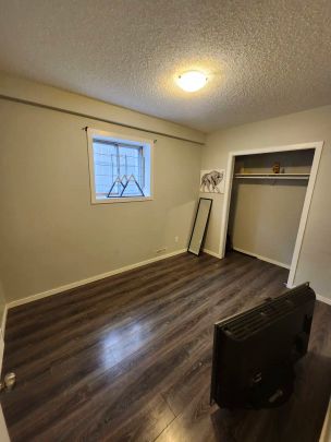 1317 37 Street SE — 1317 37 Street SE - Photo 1