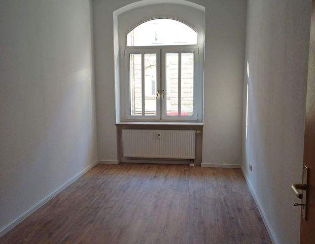 Renovierte helle 2 Raum Wohnung in Zwickau Pölbitz ab sofort zu vermieten - Foto 1