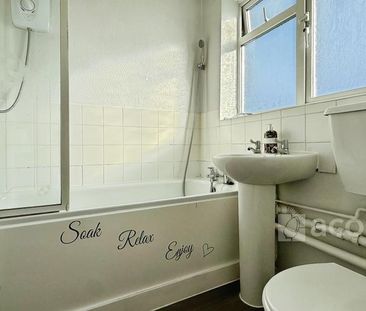 2 bedroom maisonette to rent - Photo 5