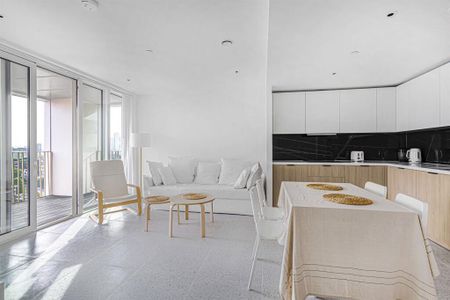 Cendal Crescent, London - Photo 2