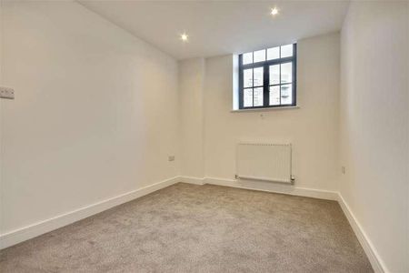 Radial House, Governors Walk, Portsmouth, PO3 - Photo 4