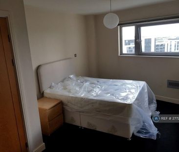 2 bedroom flat to rent - Photo 3